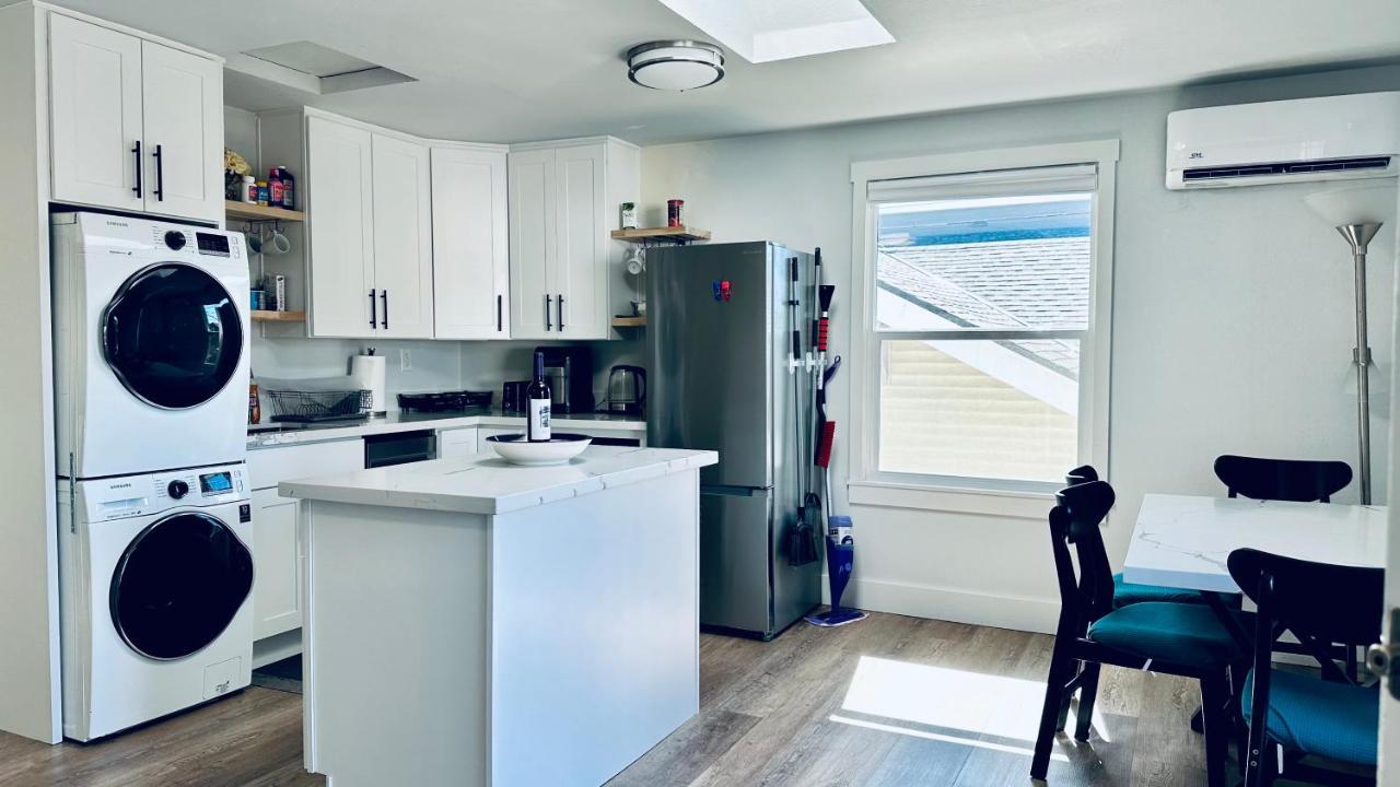 Tacoma 2 Bedrooms 1 Baths Sleep 5 With Compact Kitchen Exterior foto